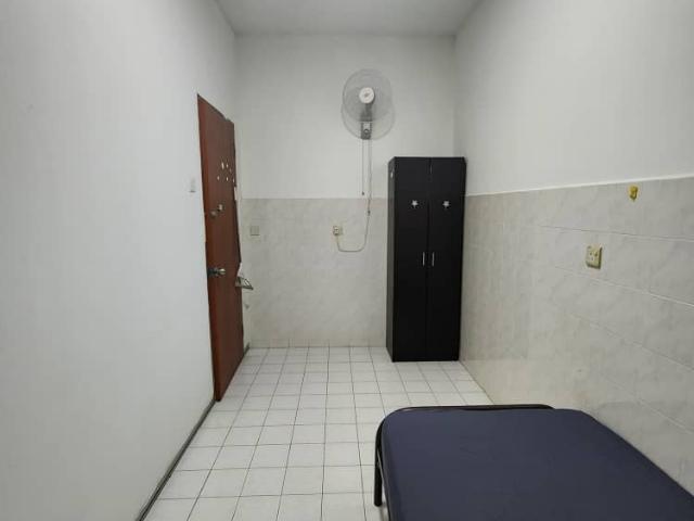 Room for rent in Petaling, Damansara Damai
