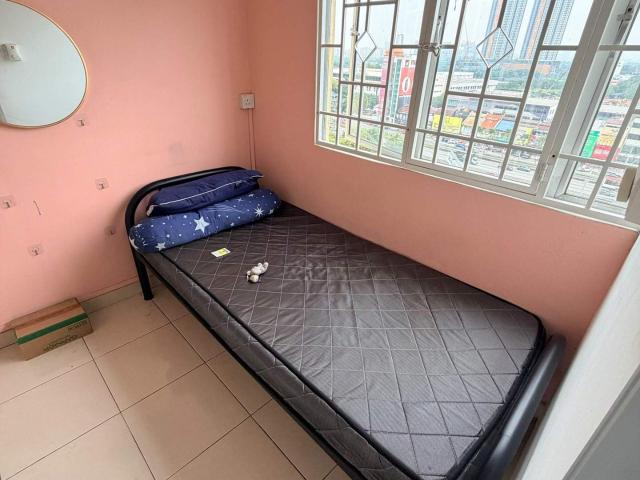 Room for rent in Petaling, Damansara Damai