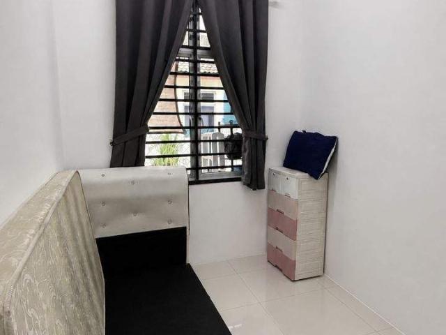 Room for rent in Malaka