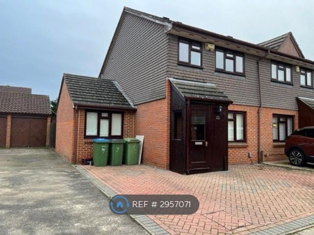 House for rent in Royal Borough of Greenwich, Greater London