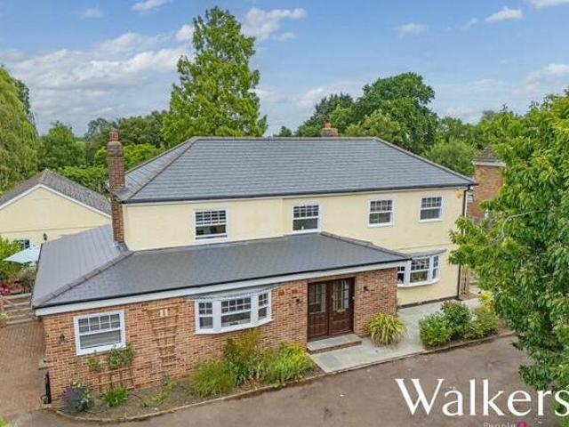 House for sale in Navestock Side, Essex