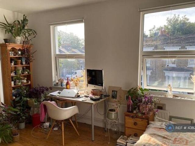 House for rent in Lyons, Greater London