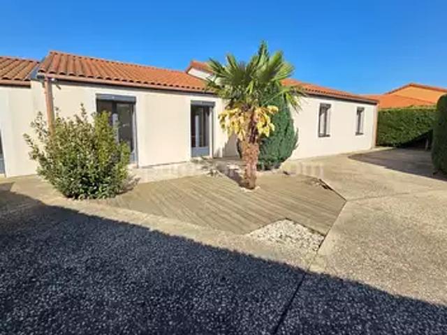 Maison vente à Les Réserves, Billom