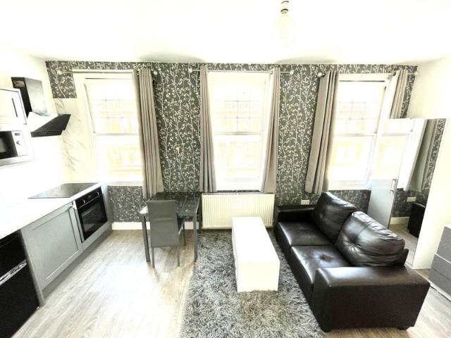 Studio for rent in West Kensington, Greater London