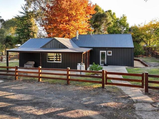 Cottage for sale in Merrijig, Victoria
