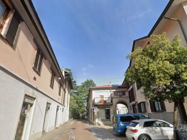 Appartamento in affitto a Abbiate Guazzone, Tradate
