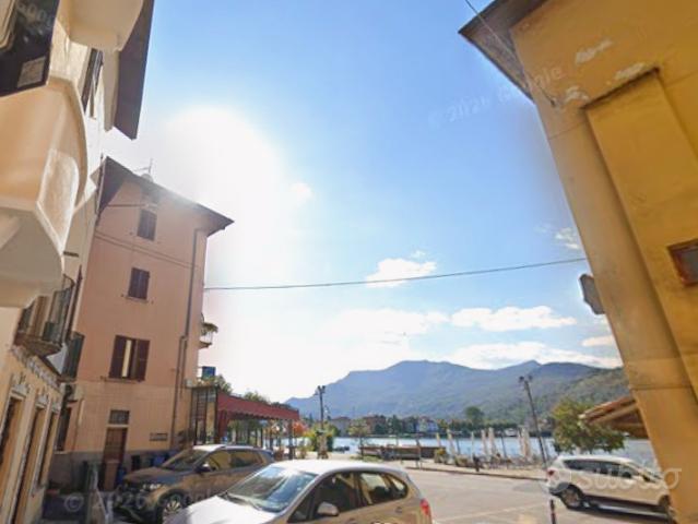 Appartamento in affitto a Porto Ceresio, Varese
