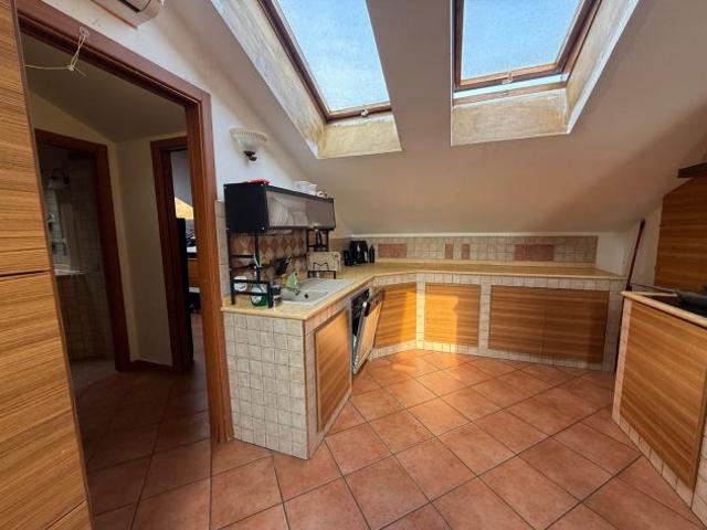 Appartamento in vendita a Corbetta, Lombardia