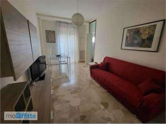 Appartamento in affitto a Municipio 9, Milano