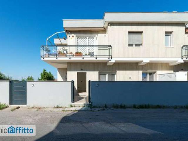 Appartamento in affitto a Municipio Roma X, Roma Capitale