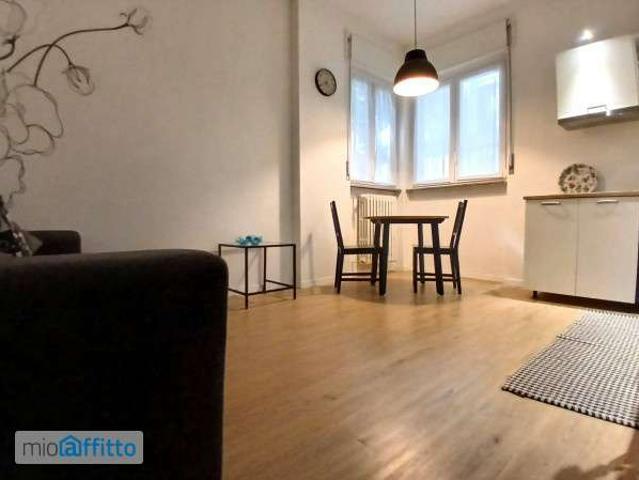 Appartamento in affitto a Municipio 9, Milano