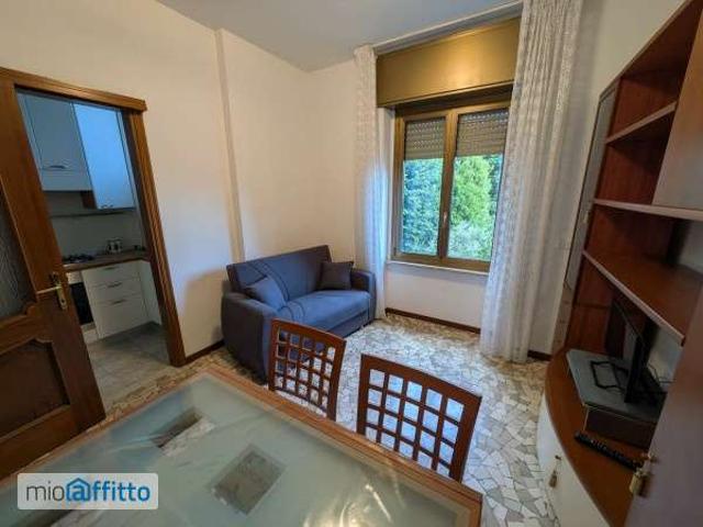 Appartamento in affitto a Municipio 9, Milano
