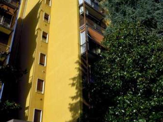 Appartamento in affitto a Municipio 9, Milano