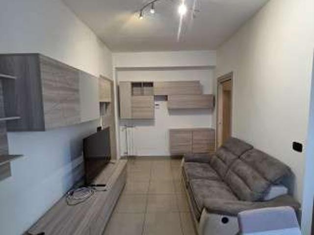 Appartamento in affitto a Municipio 9, Milano