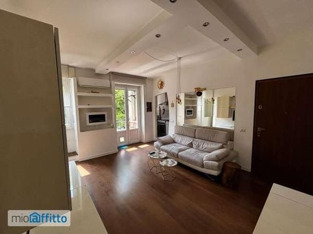 Appartamento in affitto a Municipio 9, Milano