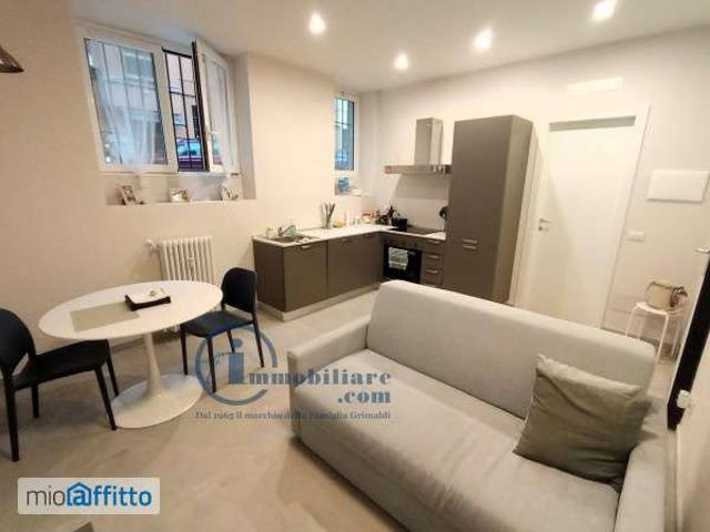 Appartamento in affitto a Municipio 9, Milano