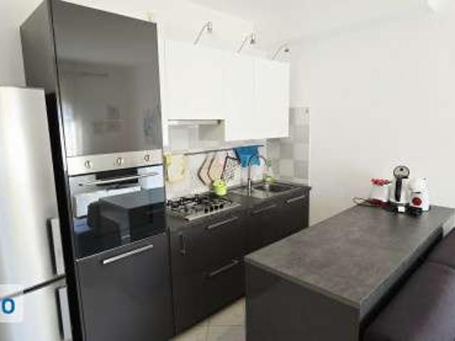 Appartamento in affitto a Municipio 9, Milano
