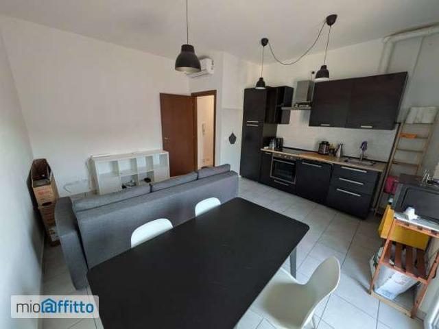 Appartamento in affitto a Municipio 9, Milano