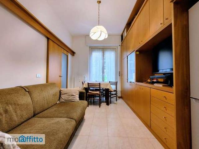Appartamento in affitto a Municipio 9, Milano