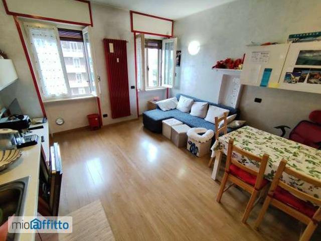 Appartamento in affitto a Municipio 9, Milano