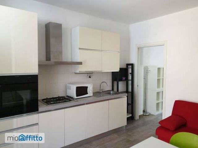 Appartamento in affitto a Municipio 9, Milano