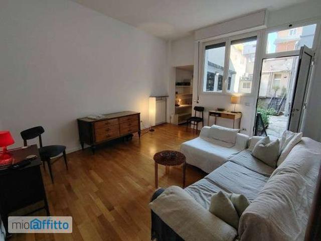 Appartamento in affitto a Municipio 9, Milano
