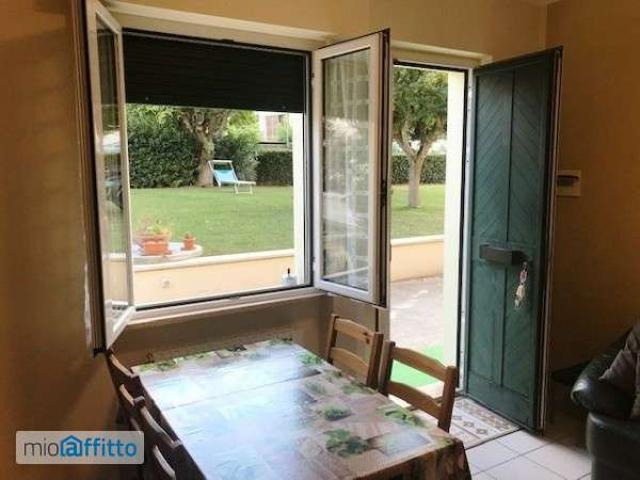 Appartamento in affitto a Marche, Macerata
