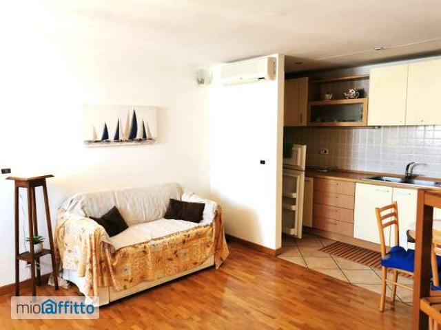 Appartamento in affitto a Municipio Roma VIII, Roma Capitale