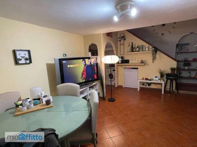 Appartamento in affitto a Municipalità 2, Campania