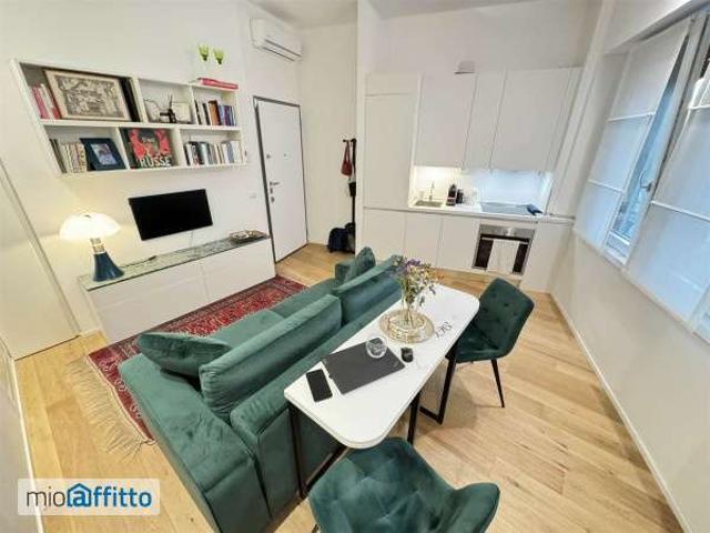 Appartamento in affitto a Municipio 7, Milano