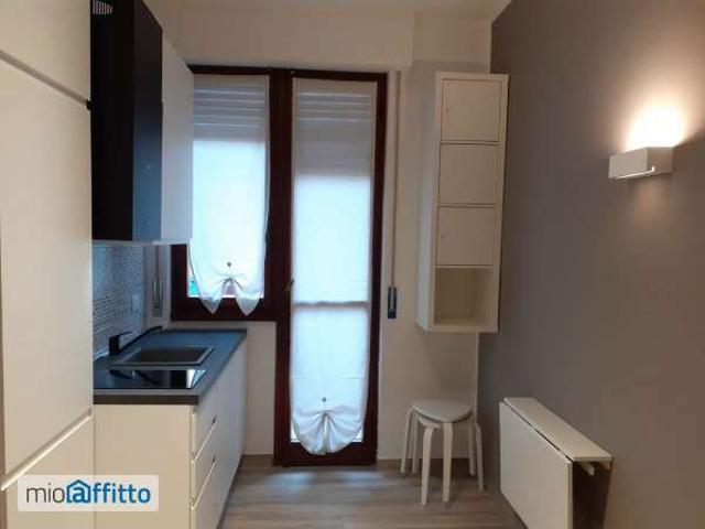 Appartamento in affitto a Municipio 8 di Milano, Milano