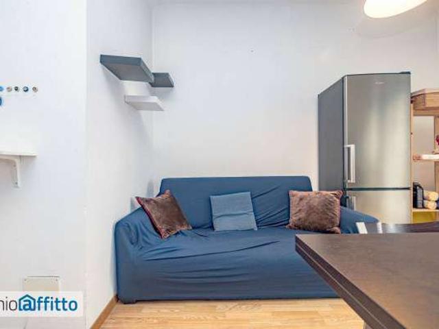 Appartamento in affitto a Municipio 7, Milano