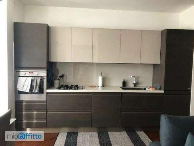 Appartamento in affitto a Municipio 6, Milano