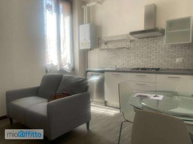 Appartamento in affitto a Municipio 7, Milano