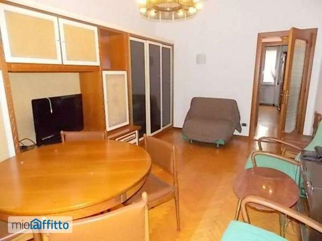 Appartamento in affitto a Municipio 7, Milano