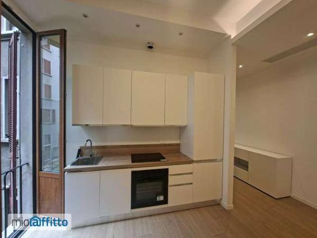 Appartamento in affitto a Municipio 7, Milano