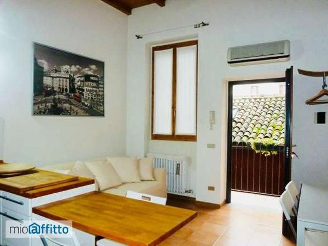 Appartamento in affitto a Municipio 5, Milano