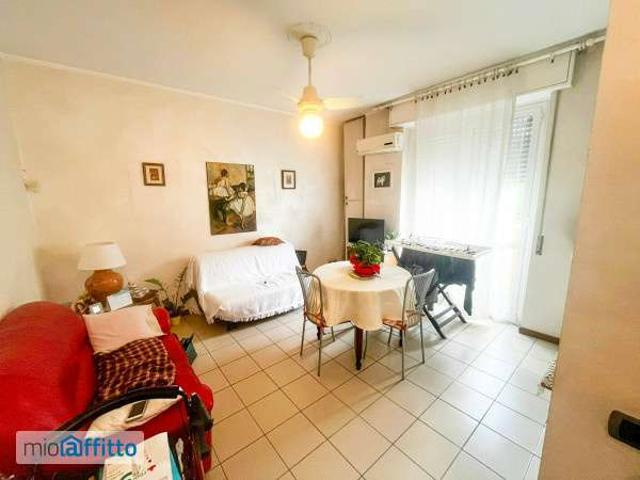 Appartamento in affitto a Municipio 6, Milano