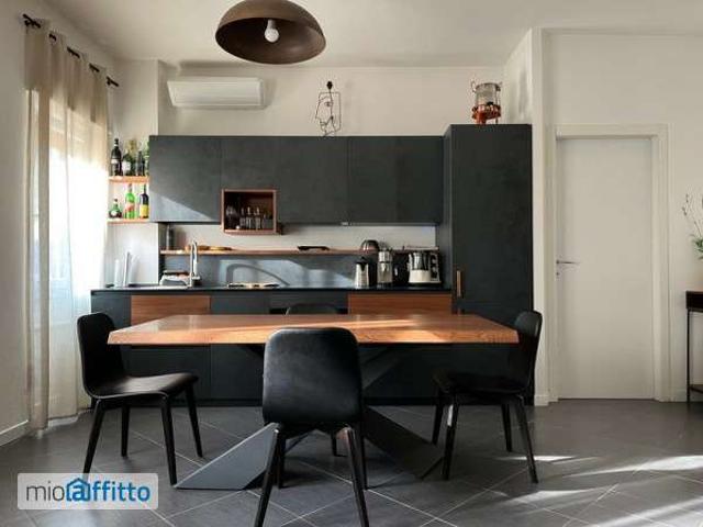 Appartamento in affitto a Municipio 6, Milano