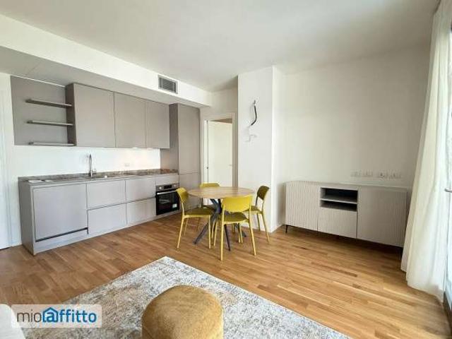 Appartamento in affitto a Municipio 6, Milano