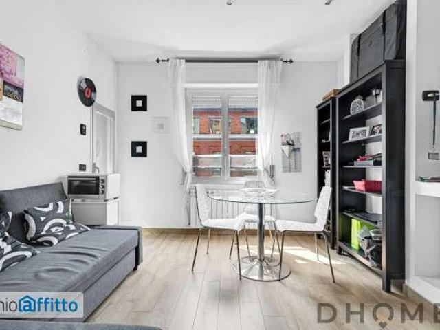 Appartamento in affitto a Municipio 6, Milano