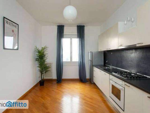 Appartamento in affitto a Municipio 7, Milano