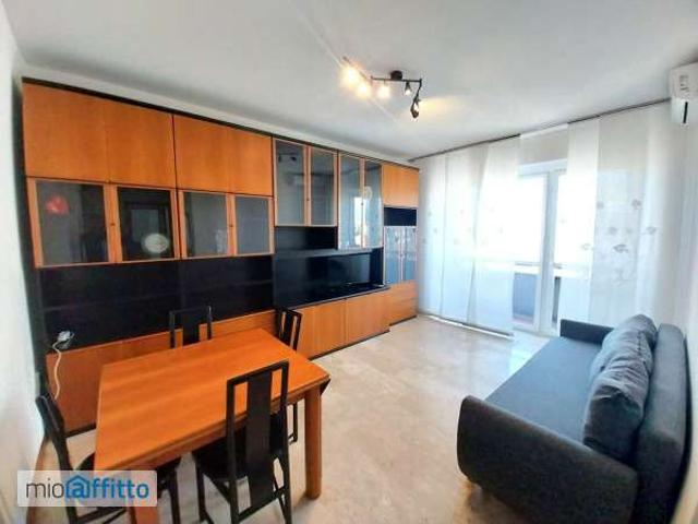 Appartamento in affitto a Municipio 6, Milano