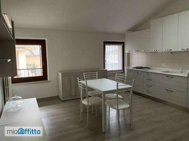 Appartamento in affitto a Azzano, Castel d'Azzano