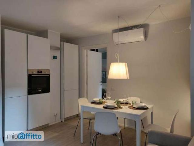Appartamento in affitto a Municipio 1, Milano