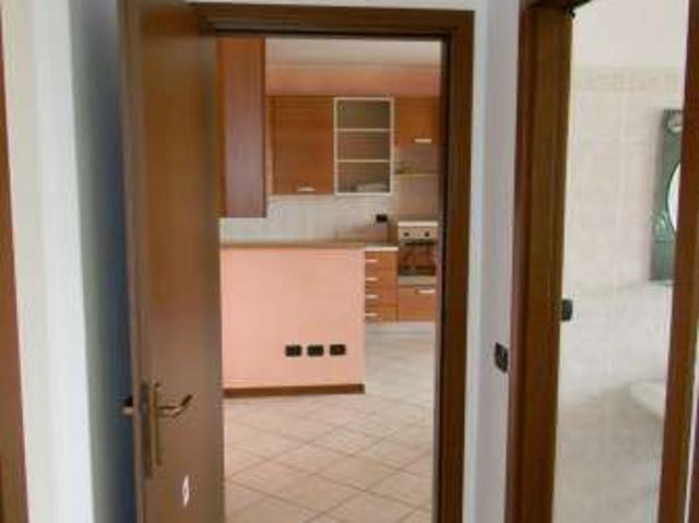 Appartamento in affitto a Santi Apostoli, Busto Arsizio
