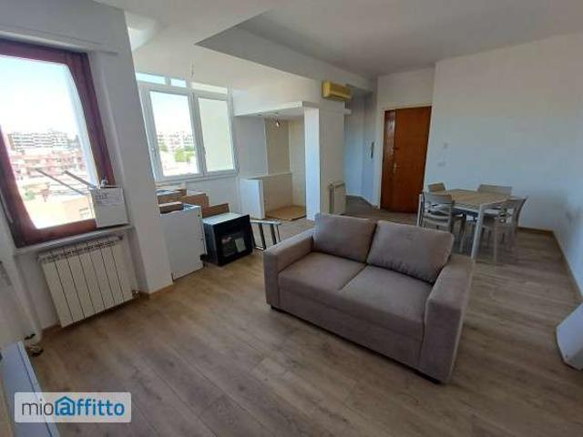 Appartamento in affitto a Genneruxi, Cagliari