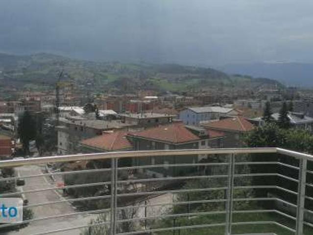 Appartamento in affitto a Marche, Macerata