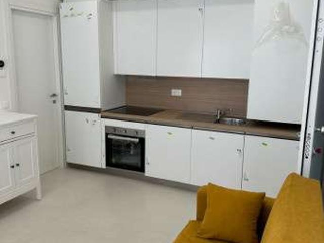 Appartamento in affitto a Centro, Marche