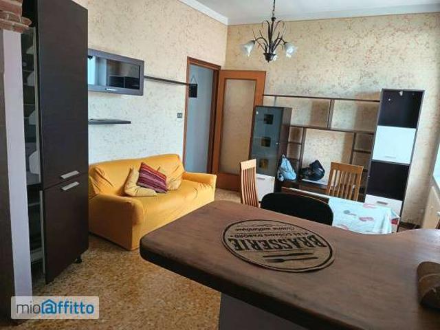 Villa Indipendente in affitto a Piemonte, Asti